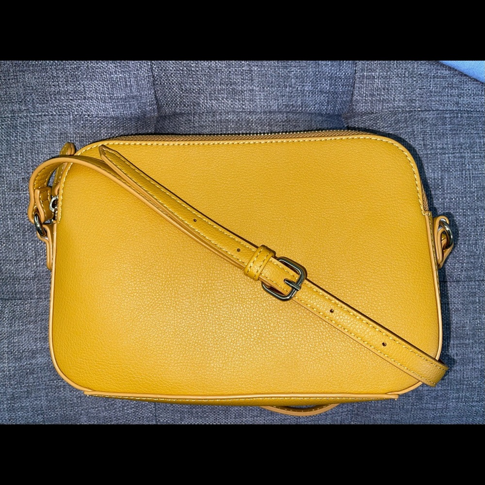 Old Navy Crossbody bag